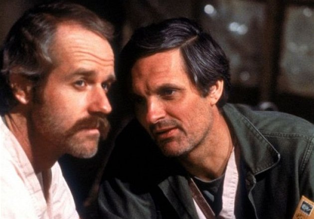 Nejen Hawkeye Pierce ze seriálu M.A.S.H. Devadesátiletý Alan Alda uspěl i s psaním