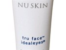 Krém Tru Face IdealEyes od Nu Skin obsahuje látky, které zpomalují syntézu...