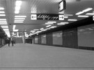 ekání na metro 22. prosince 1973 ve stanici Praského povstání