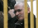 Michail Chodorkovskij u moskevského soudu (3. bezna 2009)