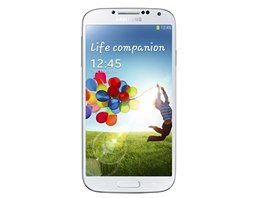 Tetí Samsung Galaxy S4 si nestojí patn, ale Samsung jist ekal víc. Telefon...