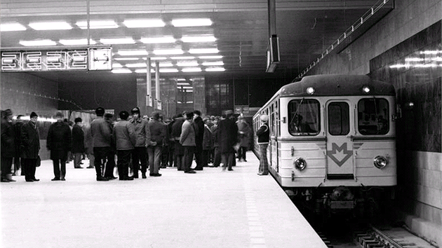 29. prosince se metro poprvé vydalo na jízdu v délce celé trasy prvního úseku