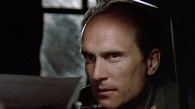 Robert Duvall jako Frank Burns ve filmu M.A.S.H.