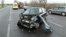 Na silnici R35 u odbo�ky na obec �ist�ves se ve st�edu dopoledne st�etla t�i...