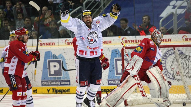 Jan V�tisk se raduje z g�lu Liberce v utk�n� proti Slavii. 