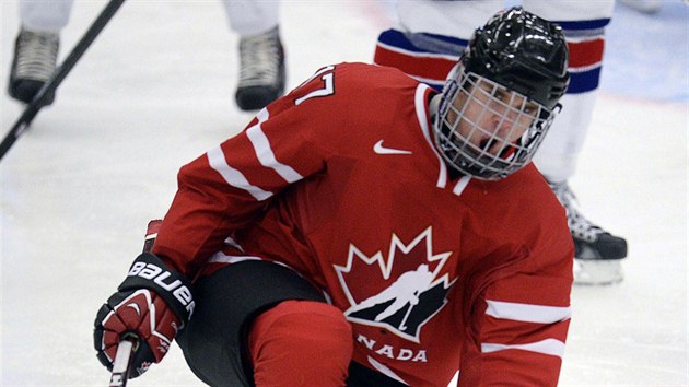 Kanadsk hokejista Connor McDavid se raduje z glu proti Spojenm sttm