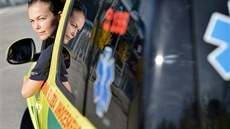 Linda Burdová ídí sanitku. Po patnácti letech práce zdravotní sestry u...