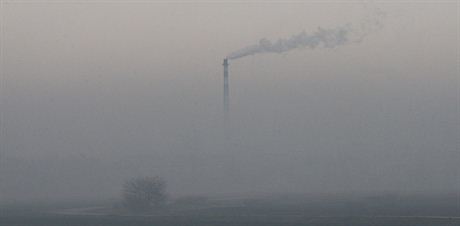 Letoní zima byla díky píznivému proudní vtr takka bezsmogová. Pesto napíklad na pelomu rok zahalila smogová oblaka Opavsko.