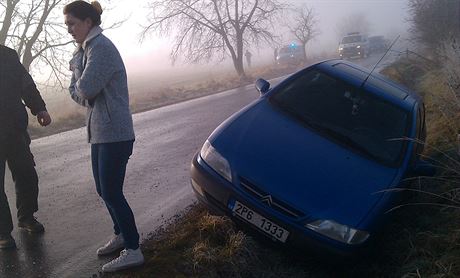 Na Výsluní havarovalo 20 automobil, policie sráku eila jako est dopravních nehod.