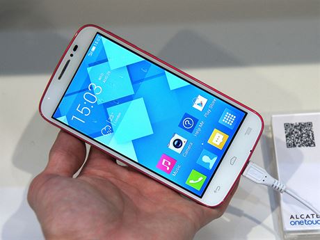 Alcatel One Touch Pop C7 na veletrhu CES v Las Vegas