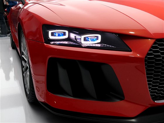 Laserová světla na konceptu Audi Sport Quattro