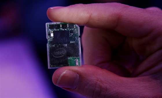 Počítač v SD kartě, to je Intel Edison. Firma s ním má velké plány. Může se...