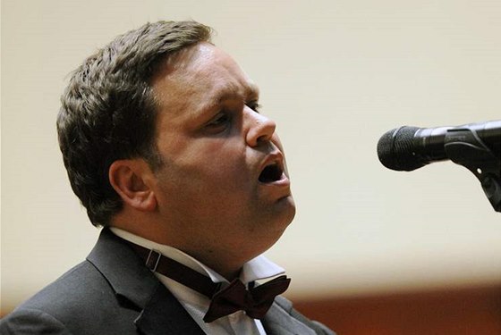 Paul Potts vzbudil svým praským vystoupením rozpaité reakce.