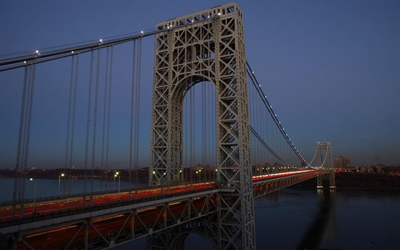 Most George Washingtona v New Jersey, na nm se "záhadn" vytvoila dopravní...