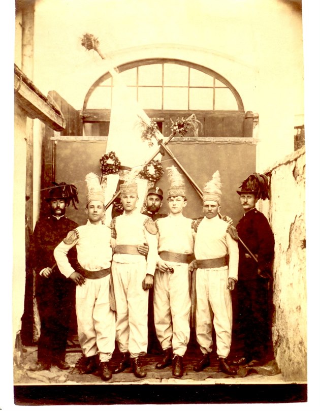 Nejstarí foto jemnického Barchanu z roku 1900.