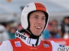 Rakouský skokan na lyích Thomas Diethart se raduje z triumfu v...