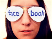 Jak vypadá svět přes facebookové brýle? Přesně tak, jak si přejete. Aspoň o to...