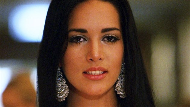 Monica Spearov na Miss Universe 2005