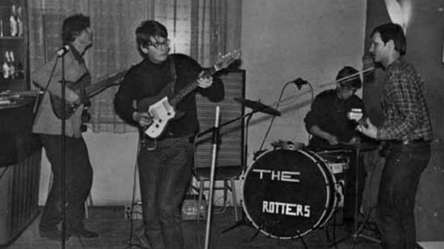 Skupina The Rotters v roce 1966, Otakar Alfrd Michl druh zleva (z knihy Otakar Alfrd Michl: Trable den co den, Pulchra 2013)