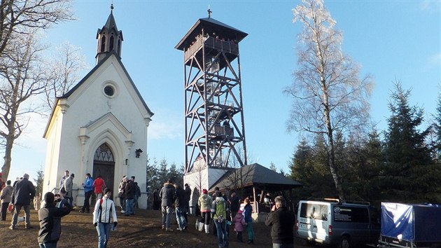 Na Nový rok otev�eli rozhlednu u kaple sv. Markéty nad Dla�ovem na Klatovsku.