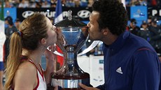 Alize Cornetová a Jo-Wilfried Tsonga s Hopmanováým pohárem.