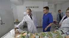 Ruský prezident Vladimir Putin navtívil ve Volgogradu ranné po teroristických