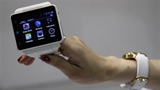 Nejmen�í tablet na sv�t�, nebo nejv�t�í chytré hodinky na sv�t�. Neptune Pine.