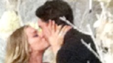 Kaley Cuoco a Ryan Sweeting se vzali na Silvestra.