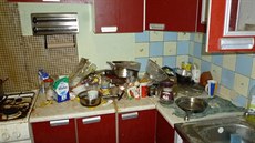 Nejhor�í bylo, �e v byt� �ilo i jednoro�ní dít�, pí�e �tená�.