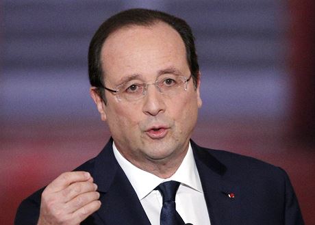 Francois Hollande hovoí ped stovkami francouzských i zahraniních noviná. 