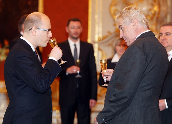 Prezident Milo Zeman jmenoval Bohuslava Sobotku premiérem R. (17. ledna 2014)