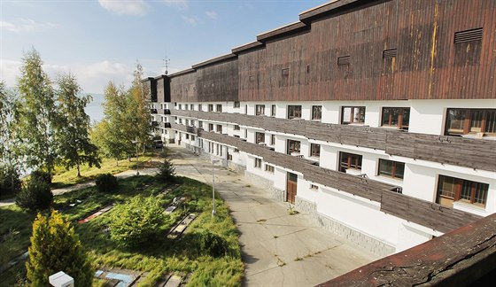 Hotelový komplex Hůrka u Lipna nabízel v hlavní budově 93 lůžek.