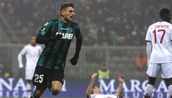 DOMENICO BERARDI. Útoník Sassuola a první hrá, který vstelil AC Milán tyi