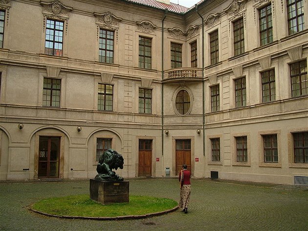 ternberský palác na Hradanech
