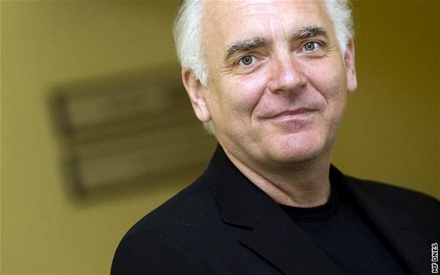 Podnikatel Václav Fischer se vrací. V N�mecku obnovil cestovku.