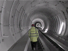 Takto to vypadá v rozestavném tunelu metra.