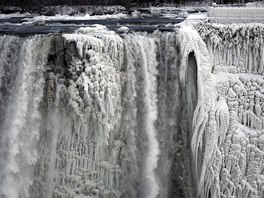Zamrzlé Niagarské vodopády