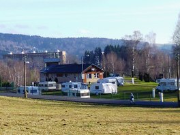 Pohled na tanvaldský kemp rozhodn nepipomíná, e v kalendái se píe první