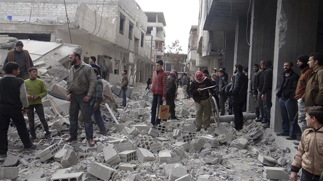 Syan obhl trosky po toku Asadova dlostelectva na damask pedmst Duma  (10. ledna 2014)