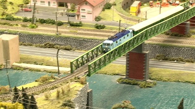 V krajině Labe samozřejmě nechybí ani železničkní mosty. 