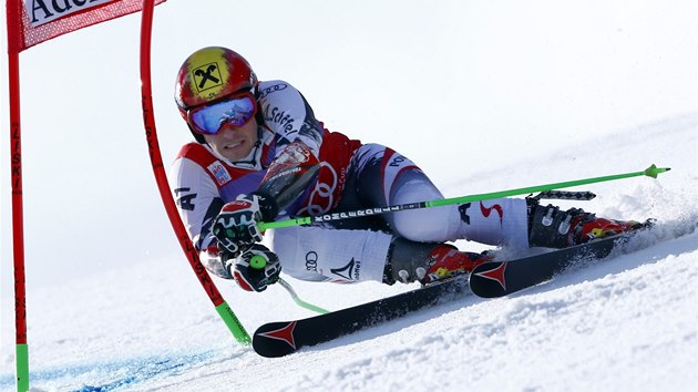 Marcel Hirscher v obm slalomu v Adelbodenu