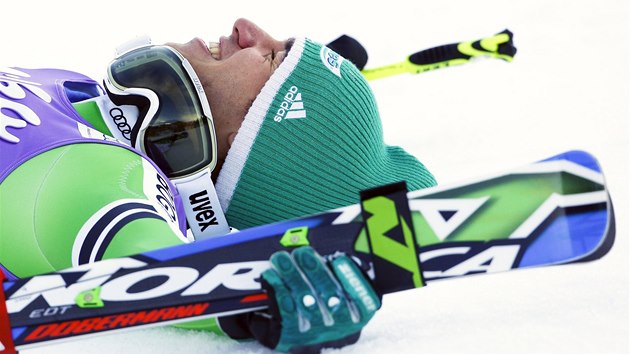Felix Neureuther se raduje z vtzstv v obm slalomu v Adelbodenu. 