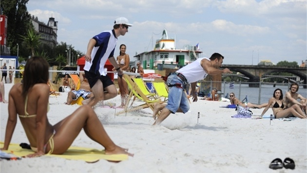 Na smíchovské plá�i se po�ádaly r�zné akce.