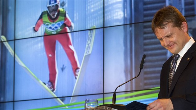 Sportovn editel OV Martin Doktor pedt nvrh nominace pro zimn olympijsk hry v Soi.