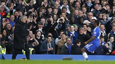 TREFA �ÍSLO JEDNA. Samuel Eto'o z Chelsea oslavuje první gól do sít�