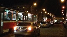 ena utrpla váná zranní poté, co ji v Praze na Palmovce vláela tramvaj (10.
