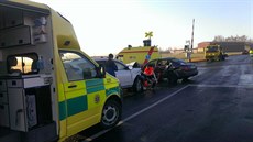 Nehoda u Ko�enic u Kolína, p�i ní� zem�ela mladá �idi�ka. Do jejího superbu...