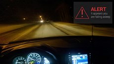 Aplikace DriveSafe pro brýle Google Glass upozorní idie na únavu.