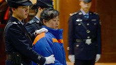Doktorka �ang �u-sia byla za kráde�e a prodeje d�tí odsouzena k trestu smrti s...