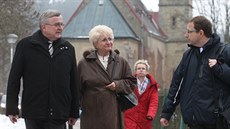 Bývalá ministryně zdravotnictví Milada Emmerová přijela do Janských Lázní s dalšími senátory (14.1.2014).